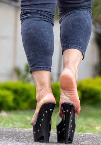 Anna Dreamfeet