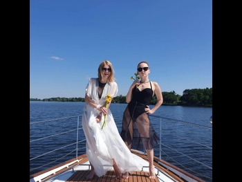  alt="Yana Glushchenko"