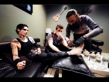  alt="Andy Biersack"