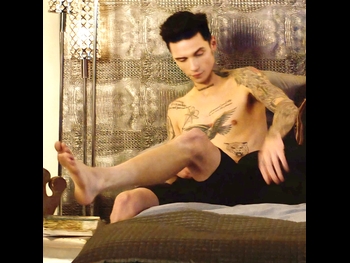  alt="Andy Biersack"
