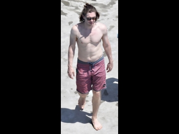  alt="Chris Evans"