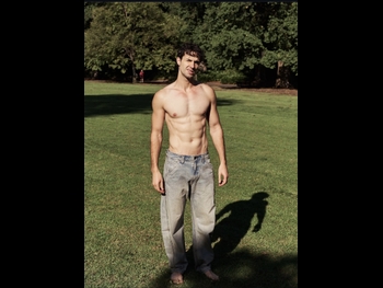 alt="Louis Hanson"