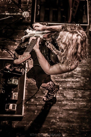 Ana Popovic