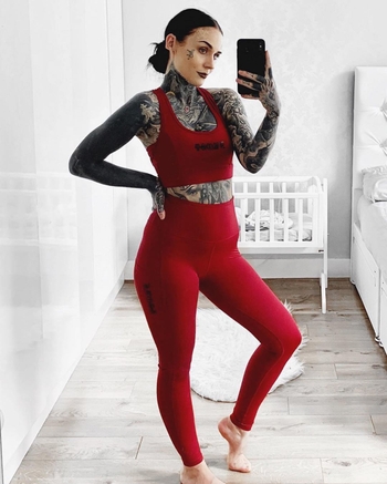 Monami Frost