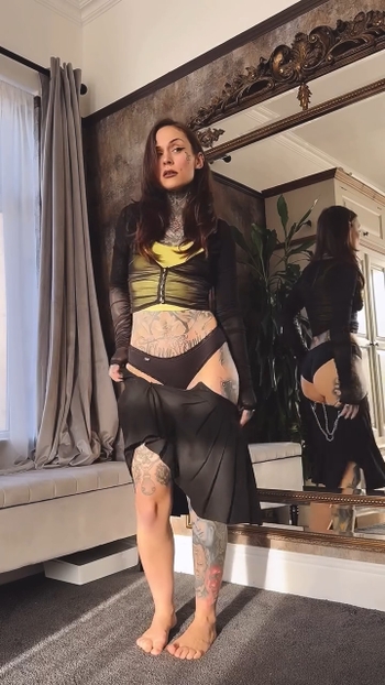 Monami Frost