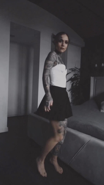 Monami Frost