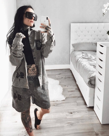 Monami Frost