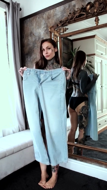 Monami Frost