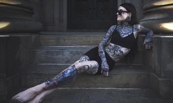 Monami Frost