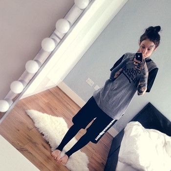 Monami Frost