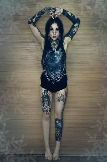 Monami Frost