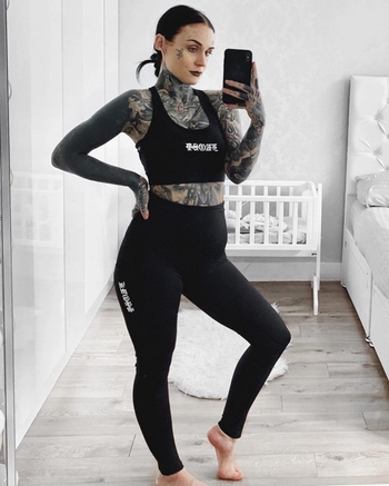 Monami Frost