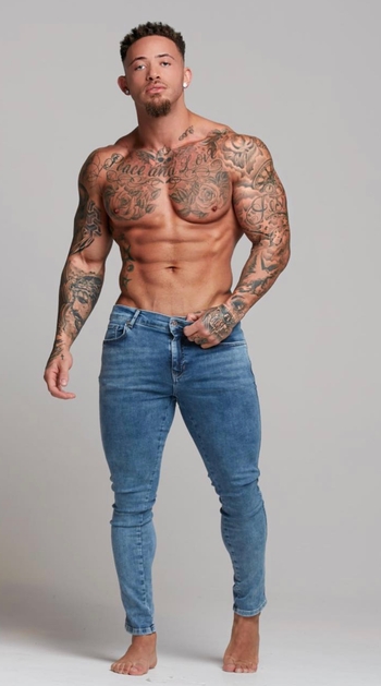 Ashley Cain