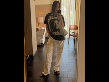  alt="Alexa Chung"