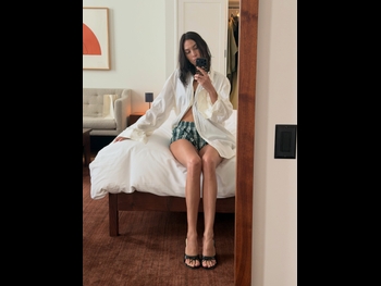  alt="Alexa Chung"
