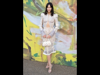  alt="Alexa Chung"