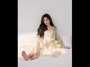  alt="Huang Tingting"