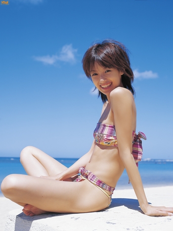 Akina Minami