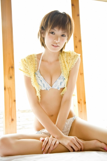 Akina Minami