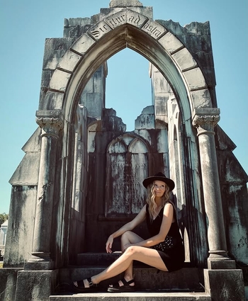 Axelle Carolyn
