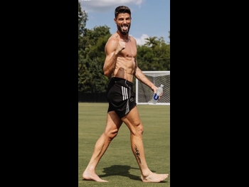  alt="Olivier Giroud"
