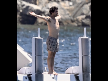  alt="Joe Jonas"