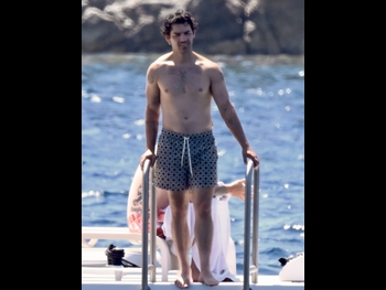  alt="Joe Jonas"