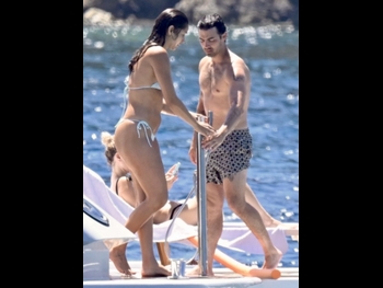  alt="Joe Jonas"
