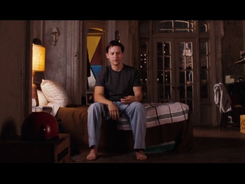  alt="Tobey Maguire"