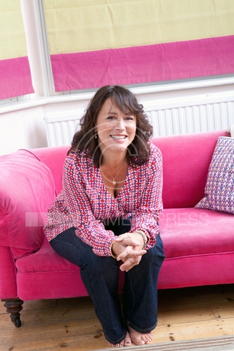 Arabella Weir