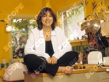 Arabella Weir