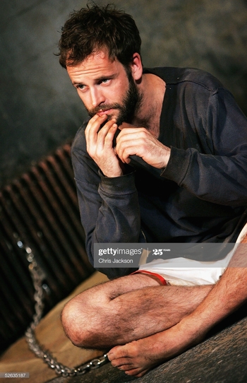 Jonny Lee Miller