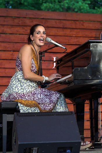 Chantal Kreviazuk