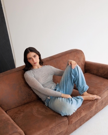 Angela Echaniz Oyarzabal