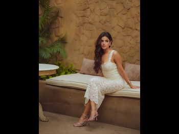  alt="Drishti Thakur"