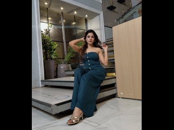  alt="Drishti Thakur"