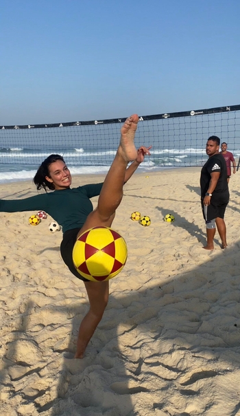 Alane Dias