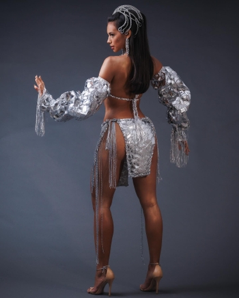 Alane Dias
