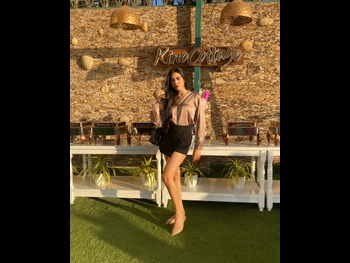  alt="Simran Khan"