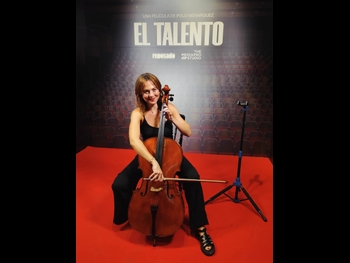  alt="Alba Loureiro"