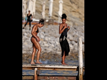  alt="Tina Kunakey"