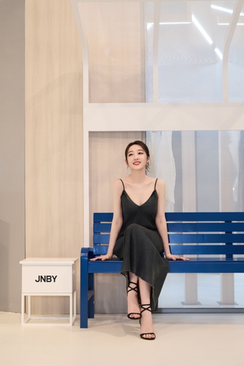 Mengjie Jiang