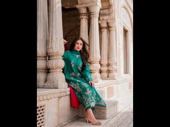  alt="Aena Khan"