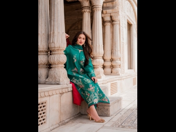  alt="Aena Khan"