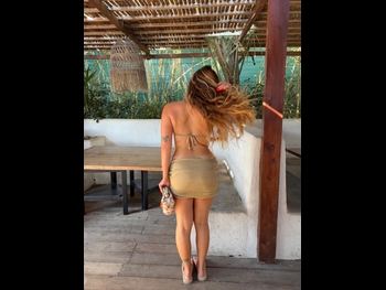  alt="Victoria Mehault"