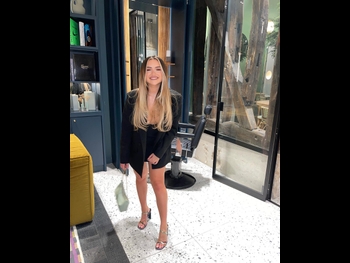  alt="Victoria Mehault"