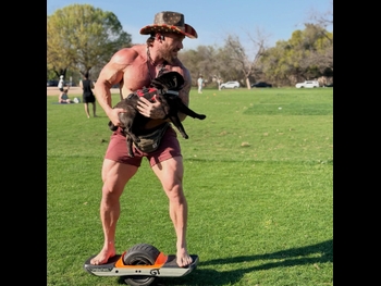  alt="Scott Holliday"