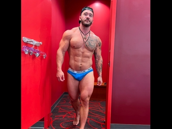  alt="Scott Holliday"