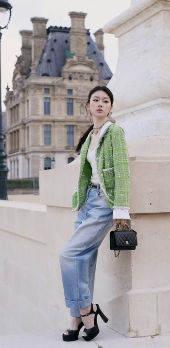 Yichun Shan