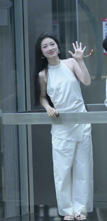Yichun Shan